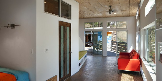 Glass headlines interior design trends